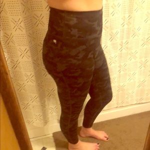 Fabletics camo 7/8 legging